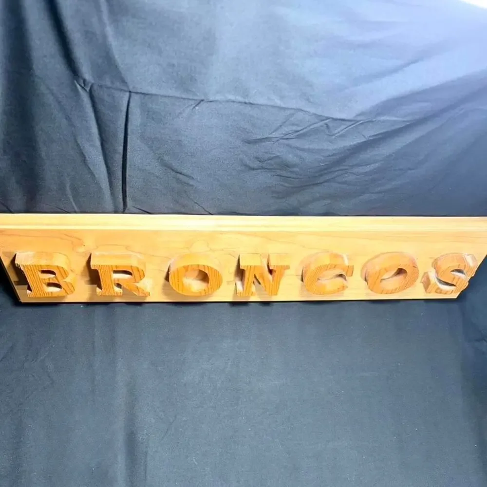 🚨 VINTAGE Hand Made Denver Broncos Wooden Sign 23” x 5.5” x 2”. 🏈